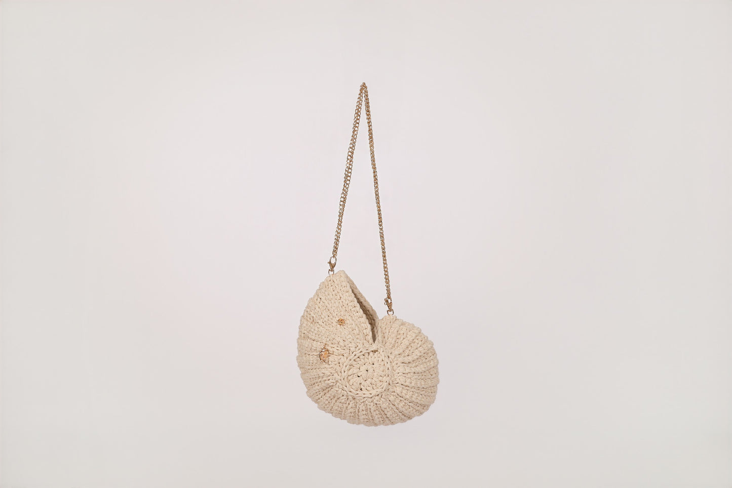 Häckeltasche in Muschelform