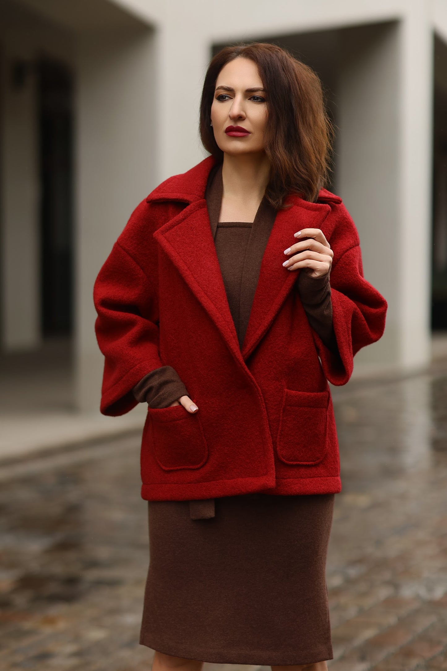 Hüftlange Wolljacke in Rot, Nr. 339