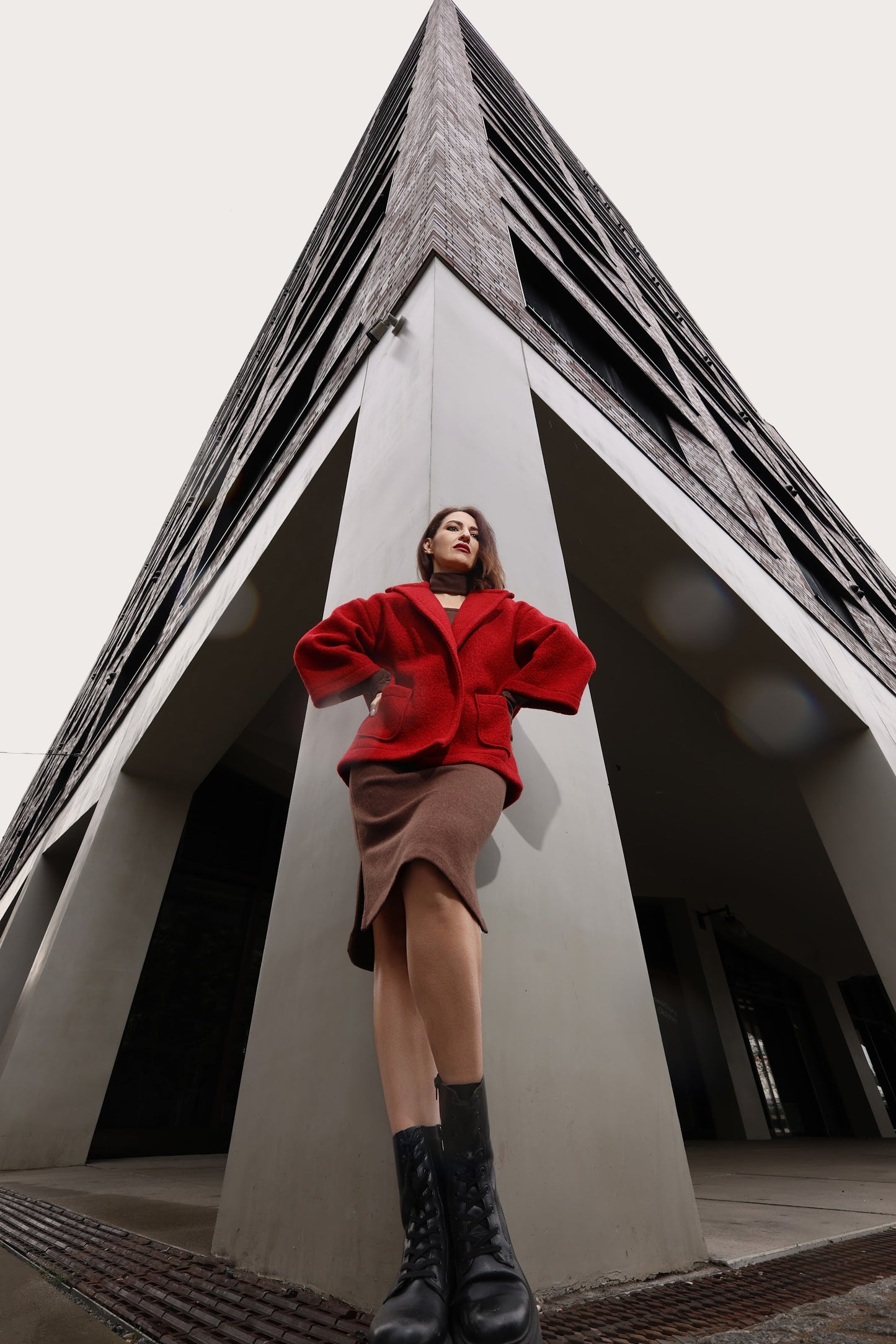 Hüftlange Wolljacke in Rot, Nr. 339