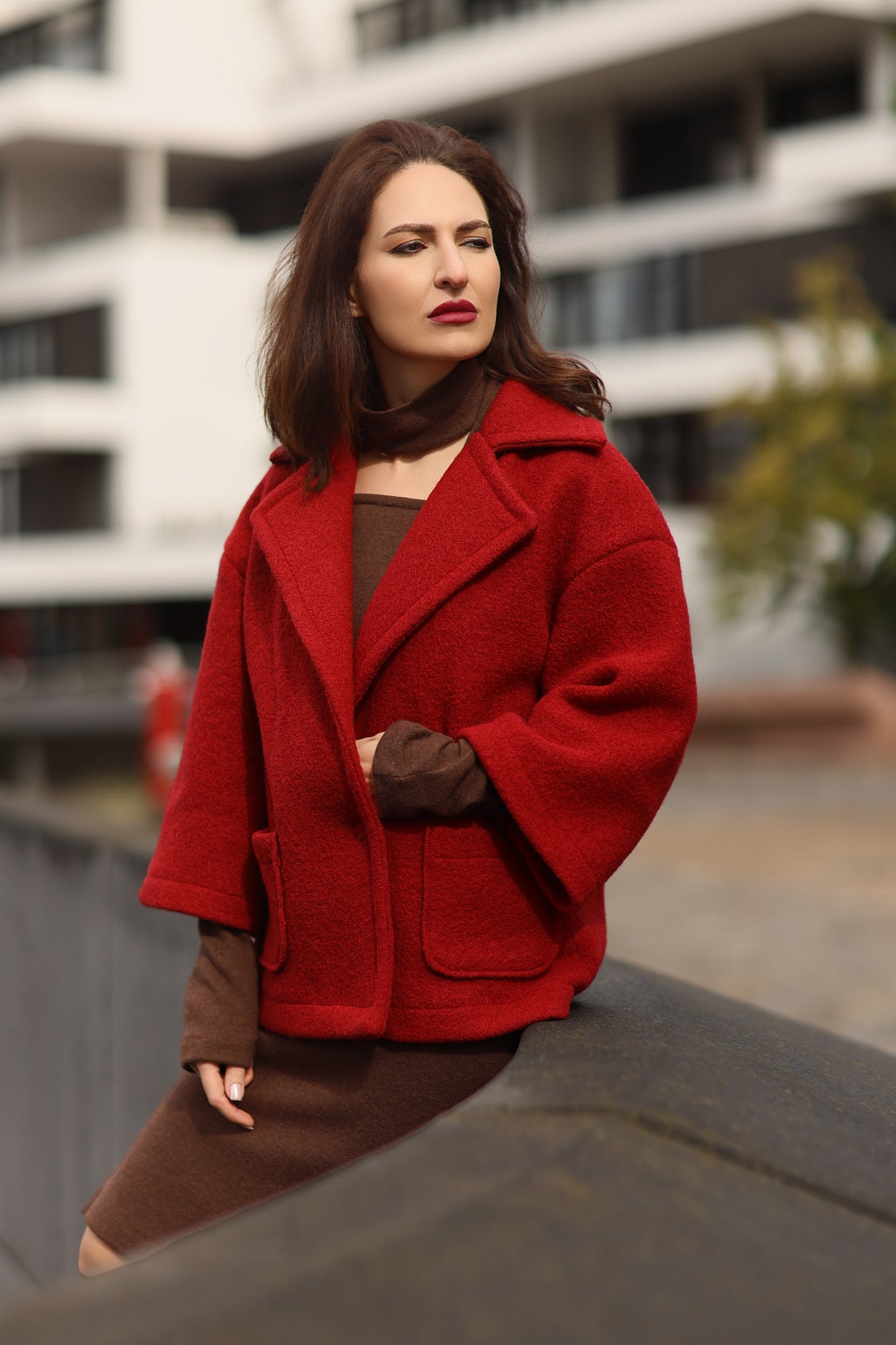 Hüftlange Wolljacke in Rot, Nr. 339