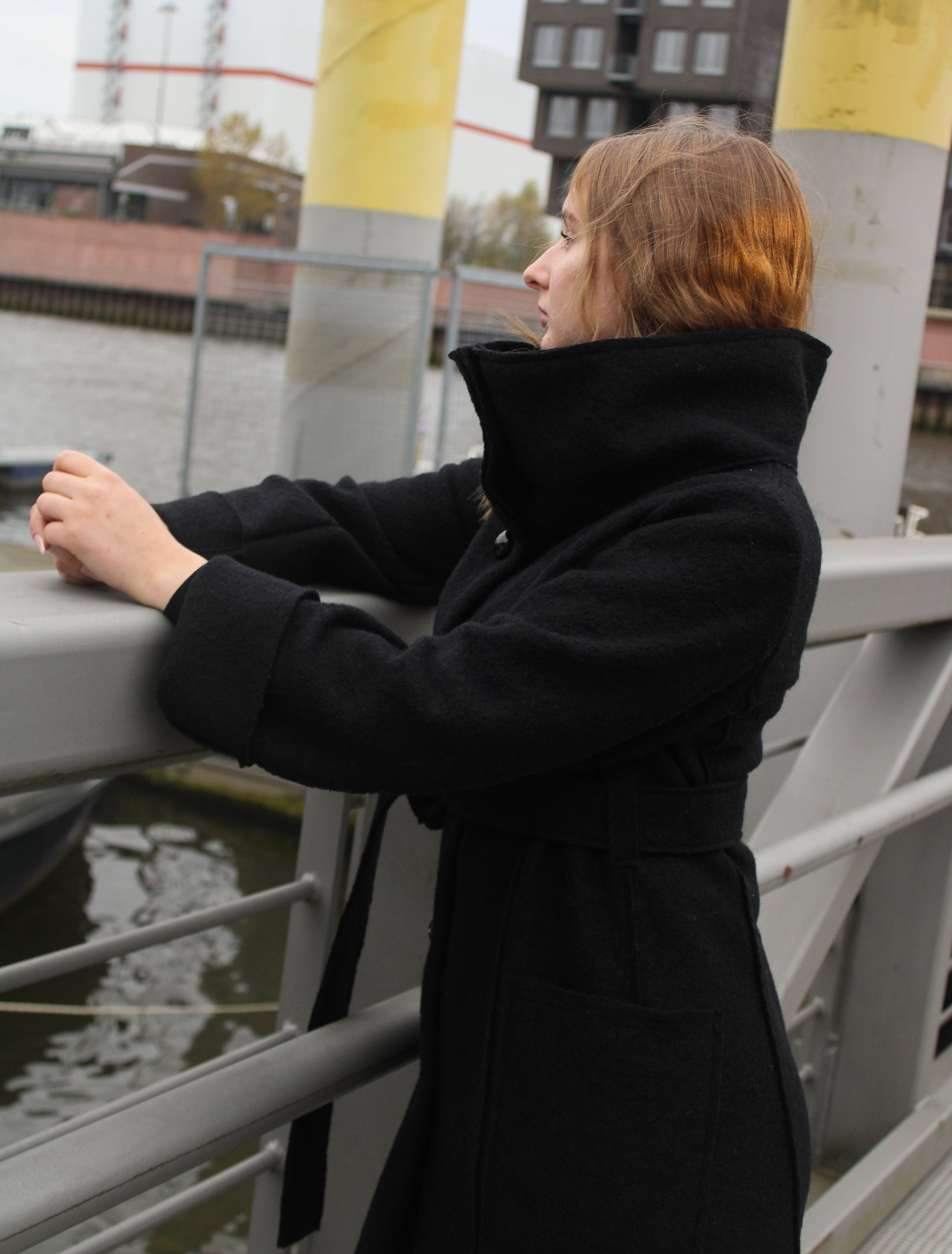 Wollmantel aus reiner Schurwolle mit Futterstoff