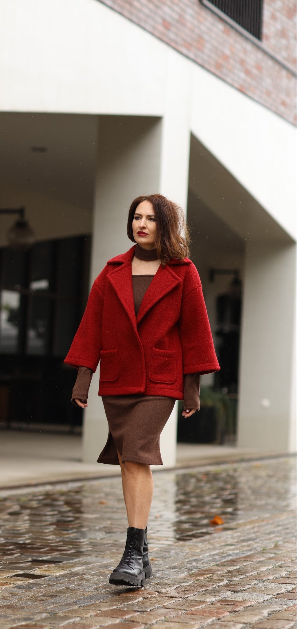 Hüftlange Wolljacke in Rot, Nr. 339