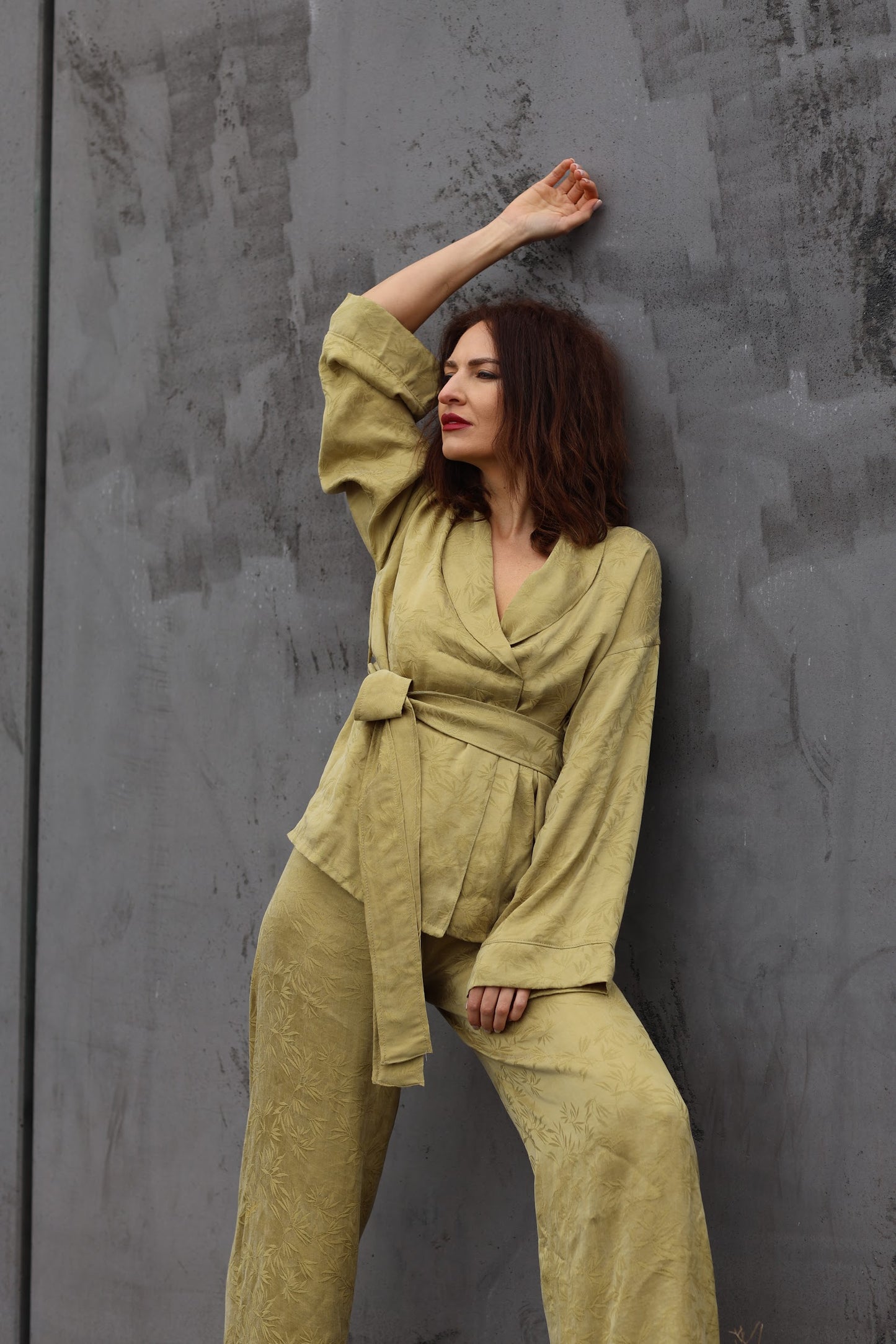 Kimonoanzug aus Lyocell Jacquard, Blätter Lemon