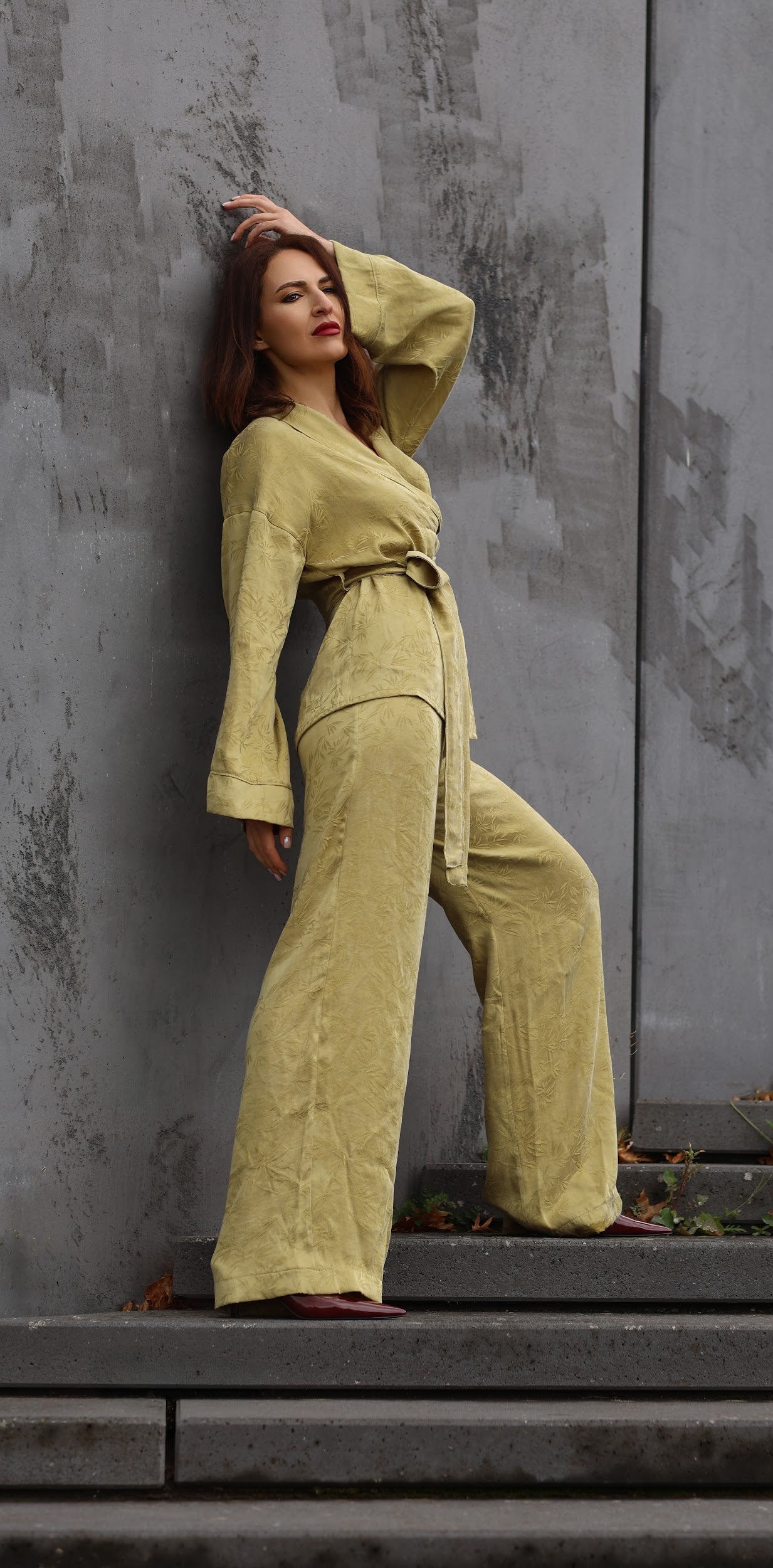 Kimonoanzug aus Lyocell Jacquard, Blätter Lemon